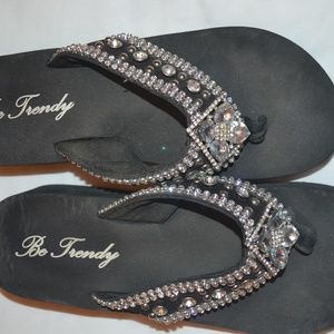 Blingy, Be Trendy Flip Flop